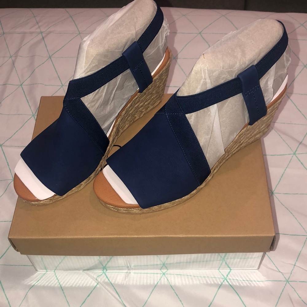 Andre Assous Nalik Espadrille Wedge Sandals